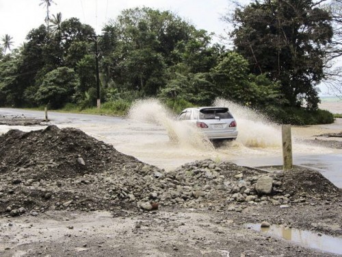 Milne Bay bitumen road ford (NXPowerLite)